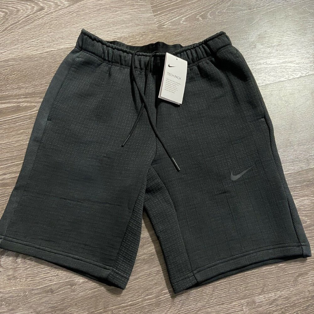 Nike Men’s Sportswear Tech Pack Fleece Shorts Black Anthracite CK2543-010 NEW